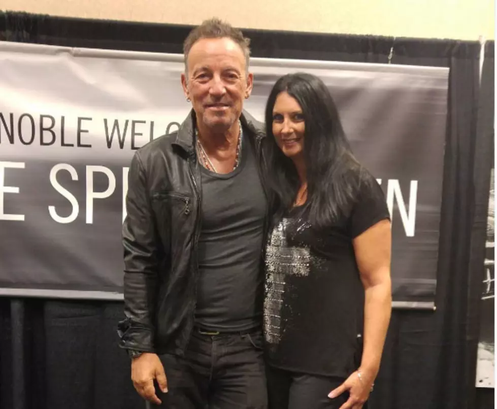 Freehold’s Barnes & Noble welcomes Springsteen