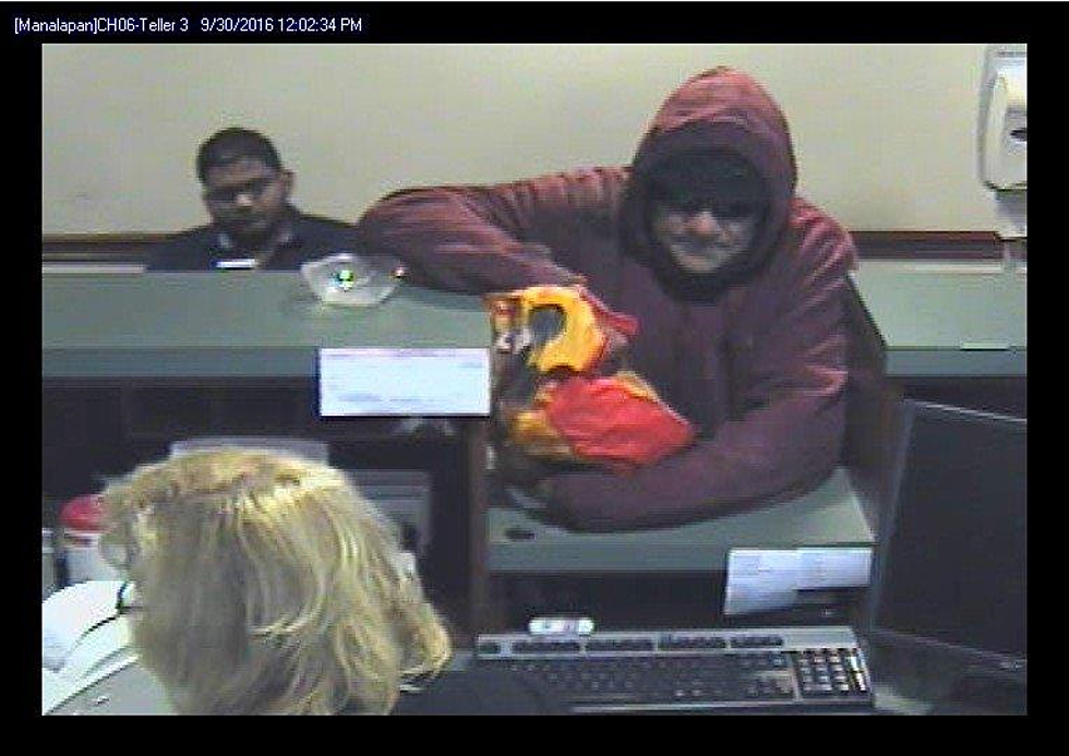 Manalapan police release video of suspected bank robber