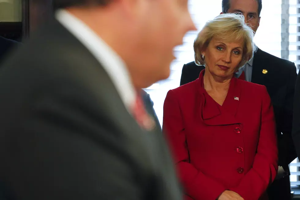 Lt. Gov. Guadagno fights to build her own identity — out of Christie’s shadow