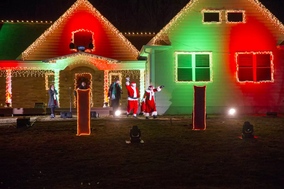 Christmas Light Show in Wall stages comeback after 2-year absence