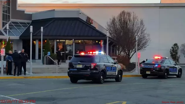 Chaos and fight at Willowbrook Mall send shoppers fleeing, amid rumors of gunshot