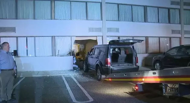 Bad parking job: SUV crashes into East Brunswick hotel