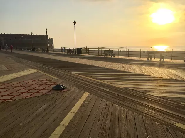 Lou &#038; Liz Are Live From Asbury Park This Morning