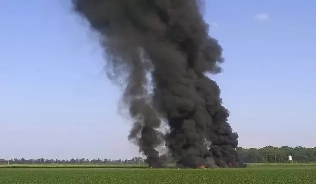 At least 16 killed in military plane crash in Mississippi