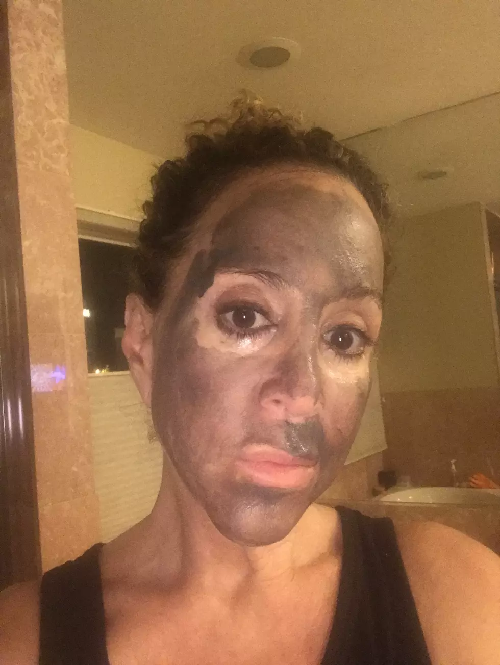 How to make a homemade facial mud mask