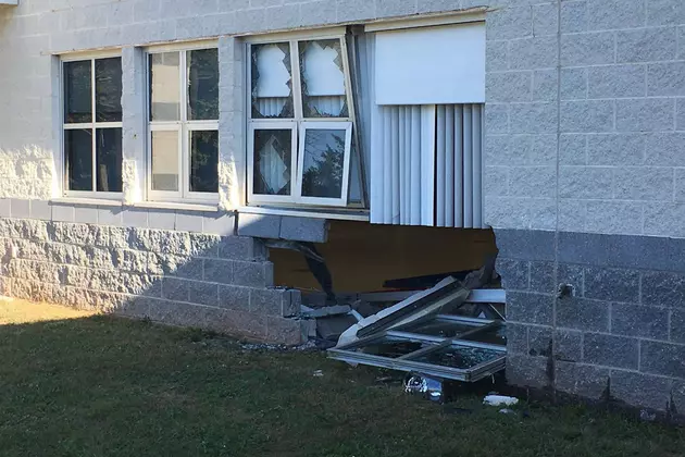 Driver fled after crashing into Somerset County senior center, cops say
