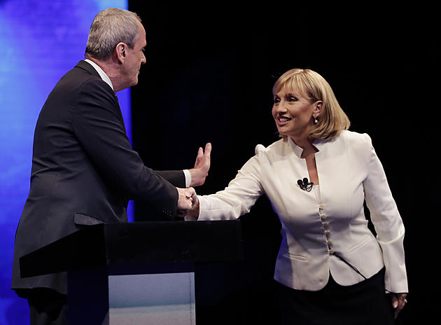 NJ gubernatorial debate — Taxes take center stage