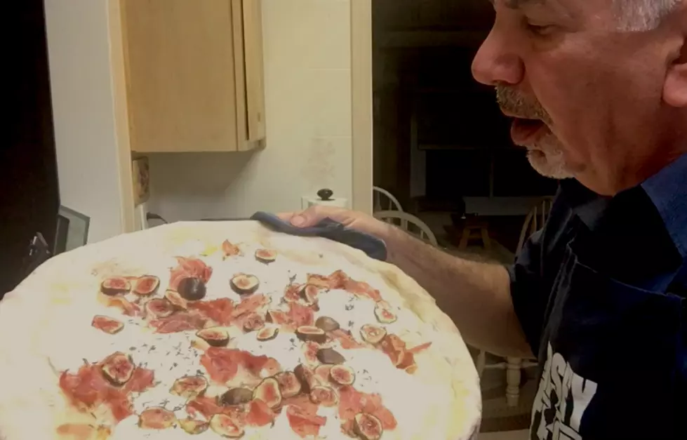 Watch as Dennis makes a prosciutto, fig and ricotta pizza!