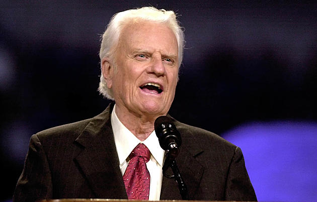 Evangelist Billy Graham dies at age 99