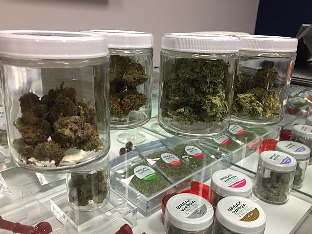 NJ gets 146 applications to run 6 medical marijuana dispensaries