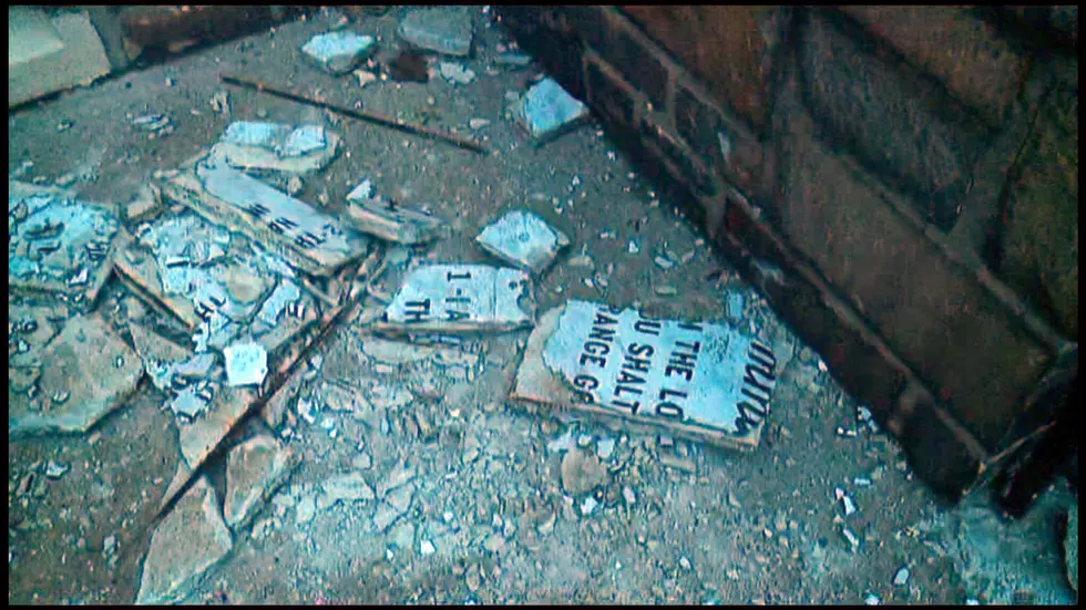 Ten Commandment tablets smashed at NJ church