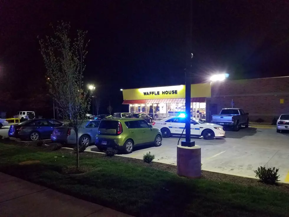 4 dead in Nashville Waffle House shooting; suspect sought