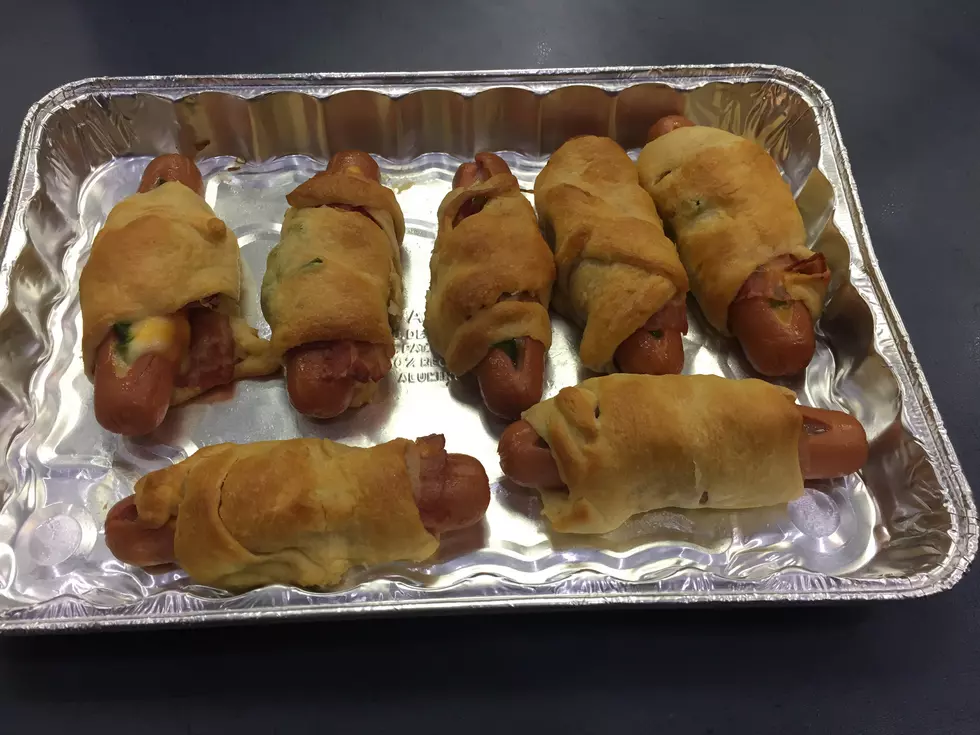 Now THIS is how you make Pigs in a Blanket!