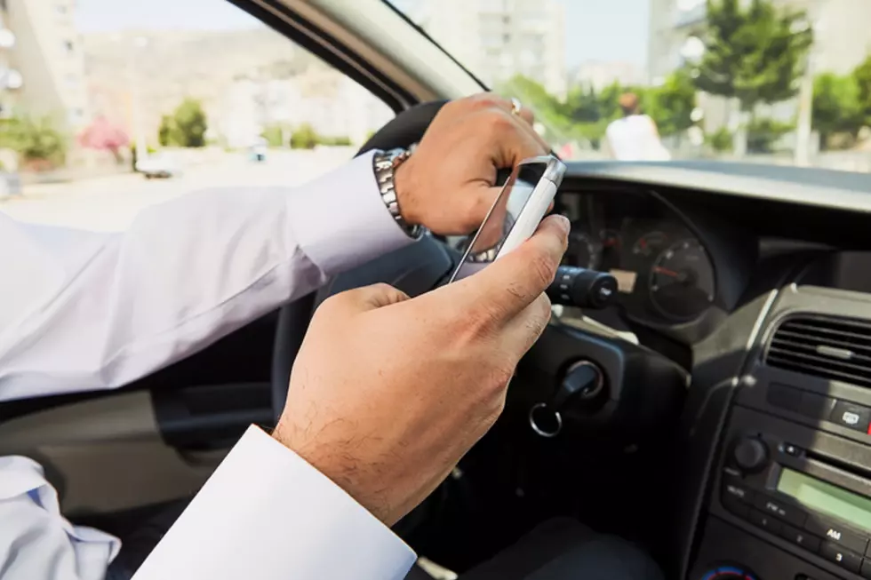 NJ Proposal: Make Cellphone Use Illegal Even for Stopped Drivers