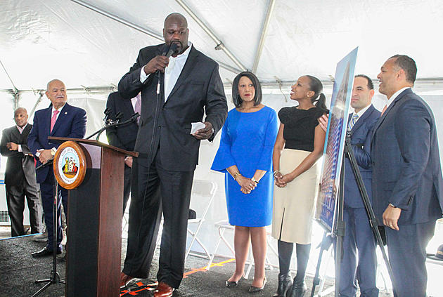 Shaquille O'Neal back in Newark, plots new 'house that Shaq built