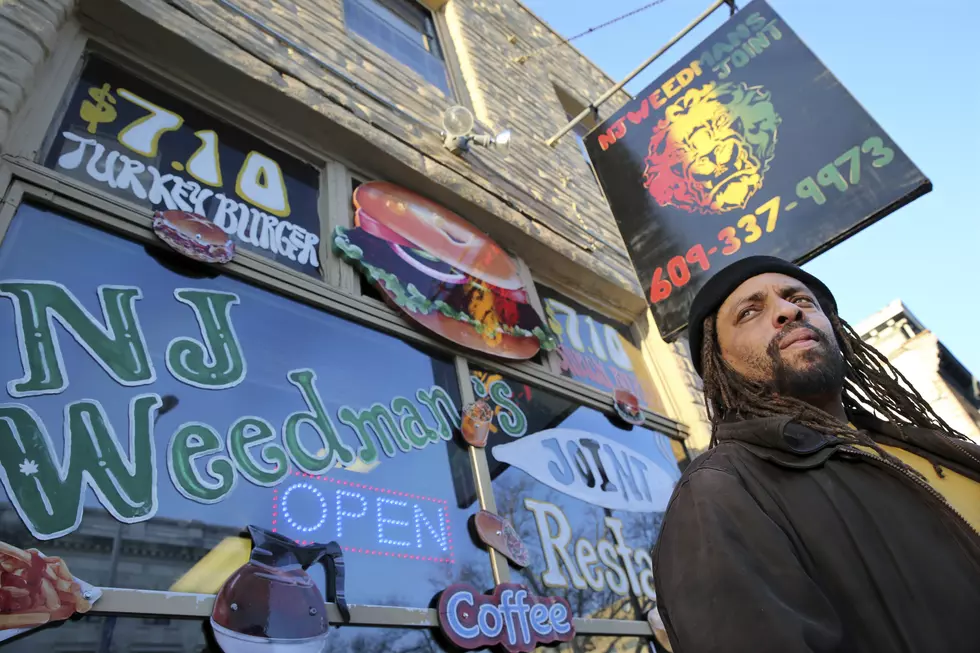 Weedman dares prosecutors to bust him for pot — says it's racial