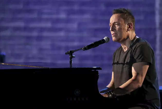 Want to see Springsteen&#8217;s Broadway show? Check Netflix!