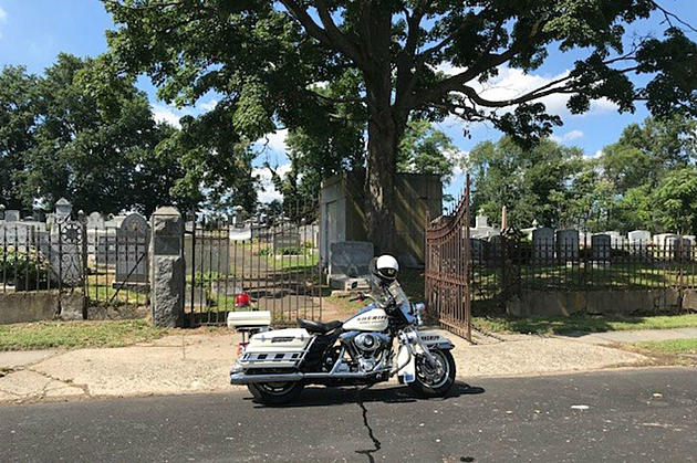 Bomb left on headstone at Jewish cemetery in Newark