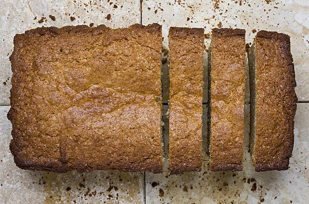Instead of calling cops, NJ woman bakes neighbor a pound cake