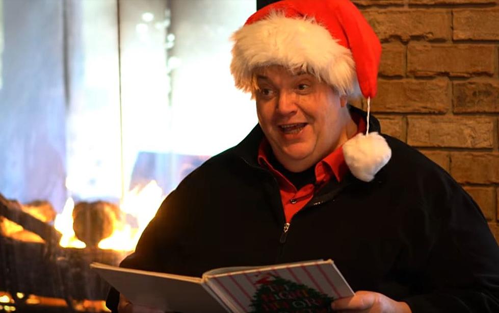 Big Joe reads ‘Twas the Night Before Christmas’