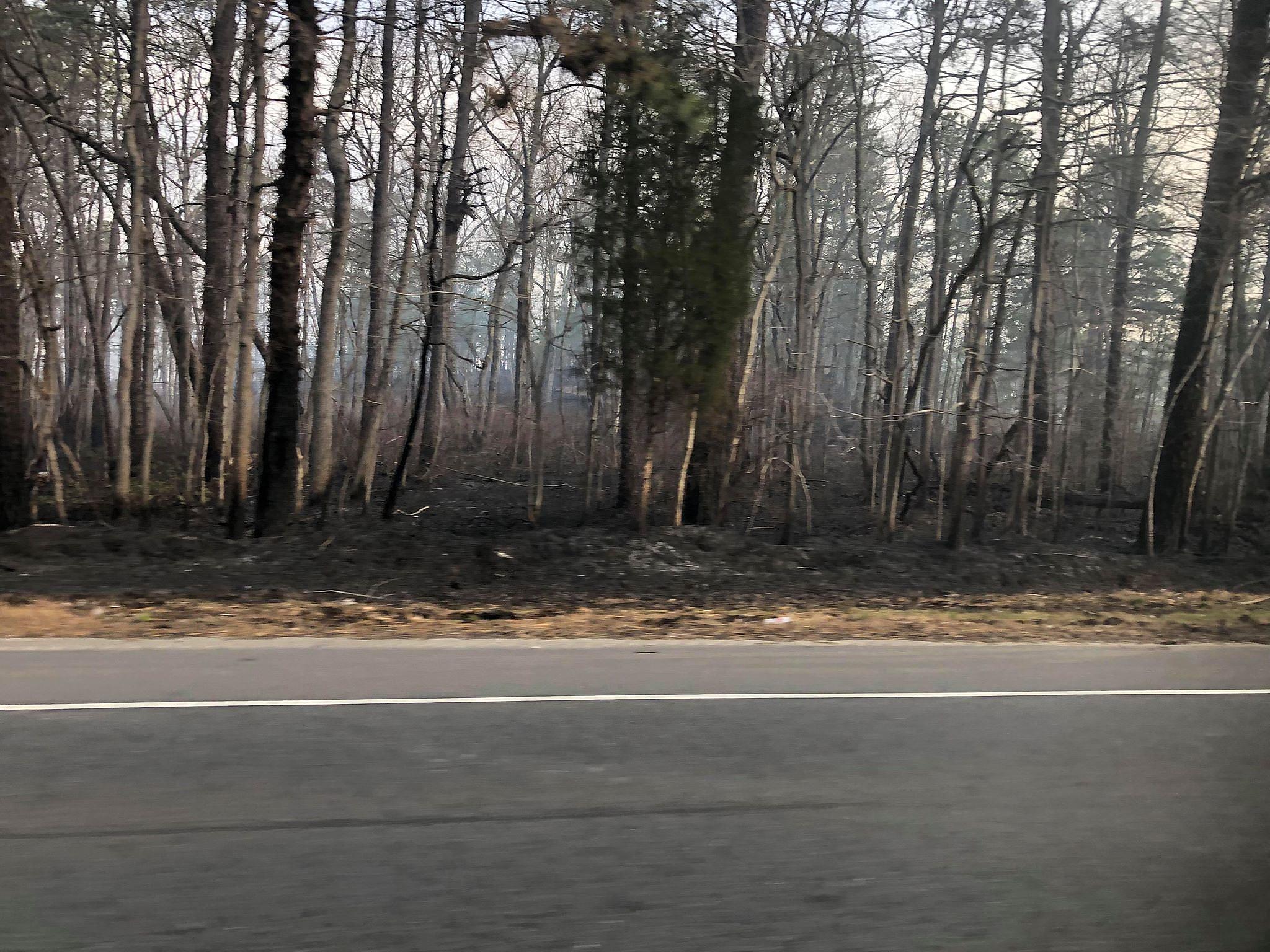 Fire burns hundreds of acres at NJ Joint Base