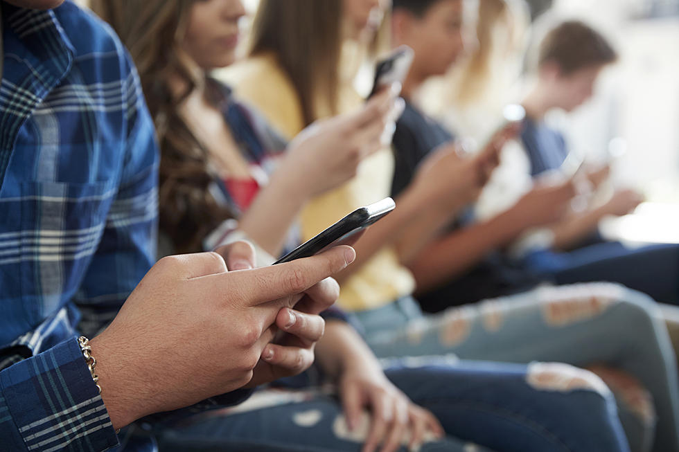 Every kid should have a cell phone in school (Opinion)