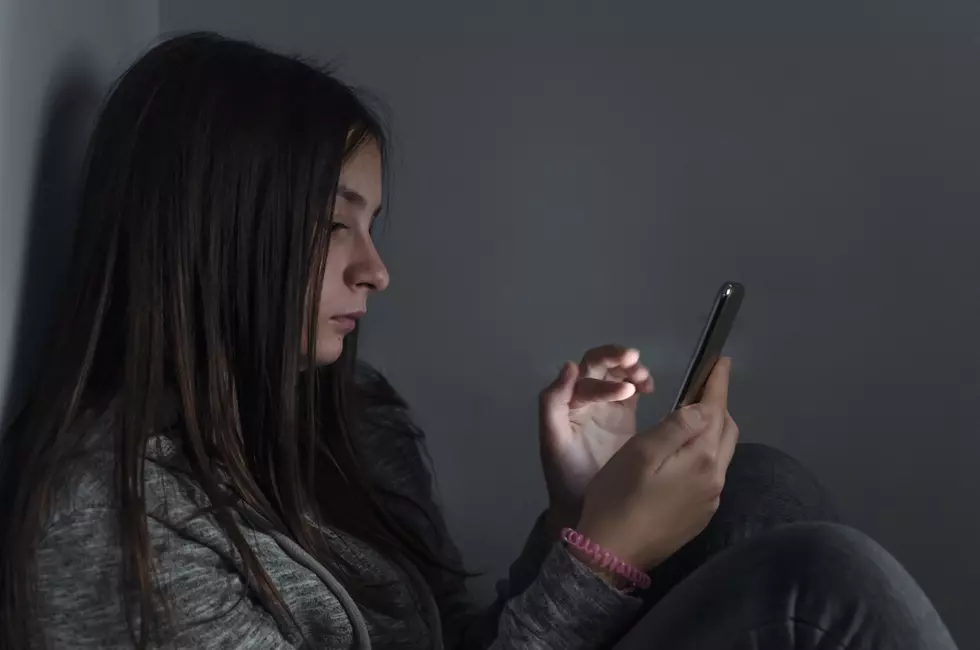 Screen time leads to suicide, bullying, depression in NJ teens, study says