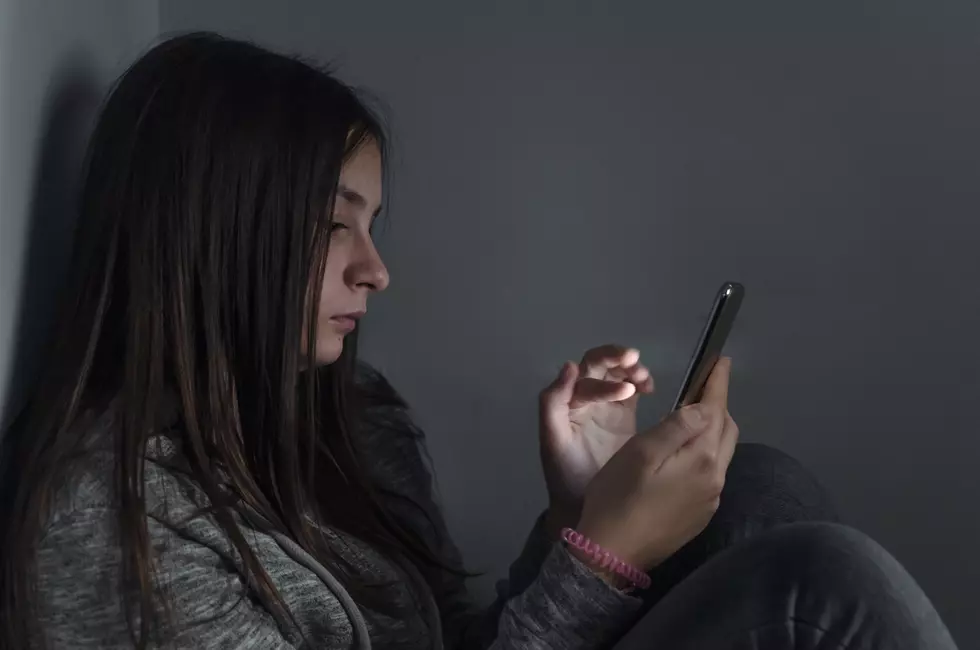 Screen time leading to suicide, bullying, depression among NJ teens