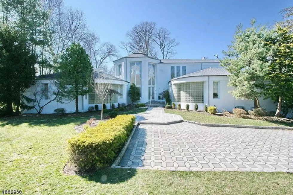 A look inside Gloria Gaynor’s $1.4 million NJ mansion