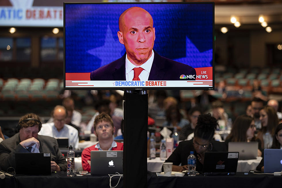 Cory Booker is taking the Internet by storm after recent debate