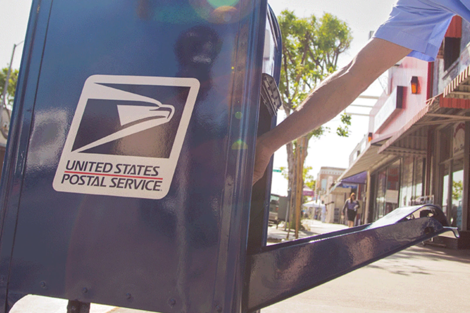 us postal service mail forwarding service