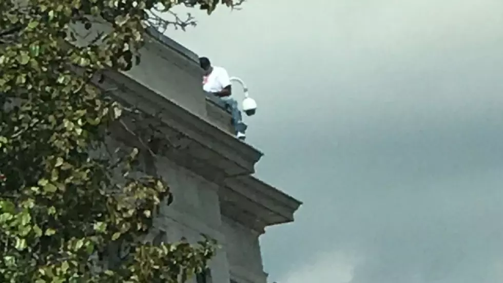 Man threatened to jump off Linden City Hall (Updated)