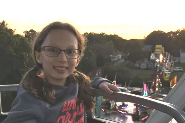 Police officer loses his daughter on a carnival ride