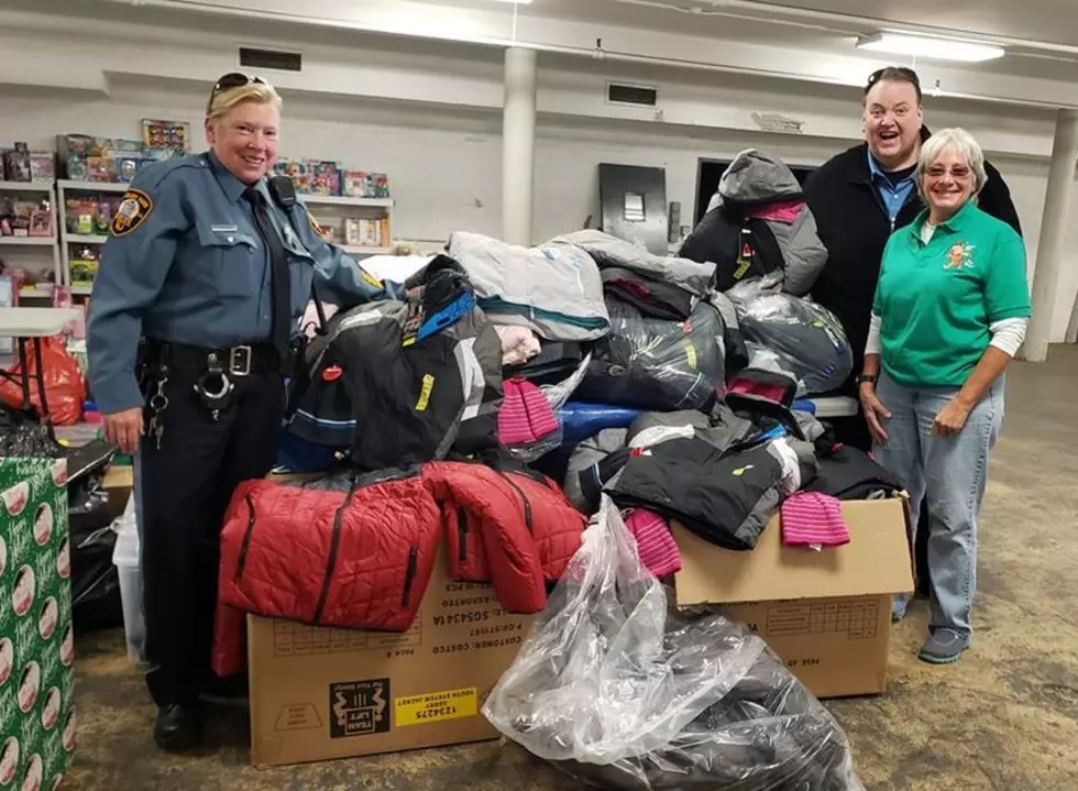 Asbury Park policewoman makes Christmas special for Asbury kids