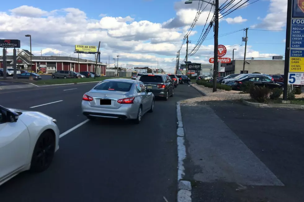 Lines for Popeyes chicken sandwich so long, two NJ highways back up