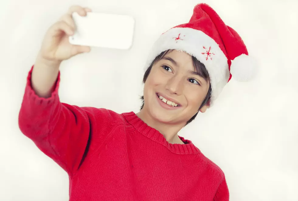 Social media-related stress may ramp up for teens this holiday season