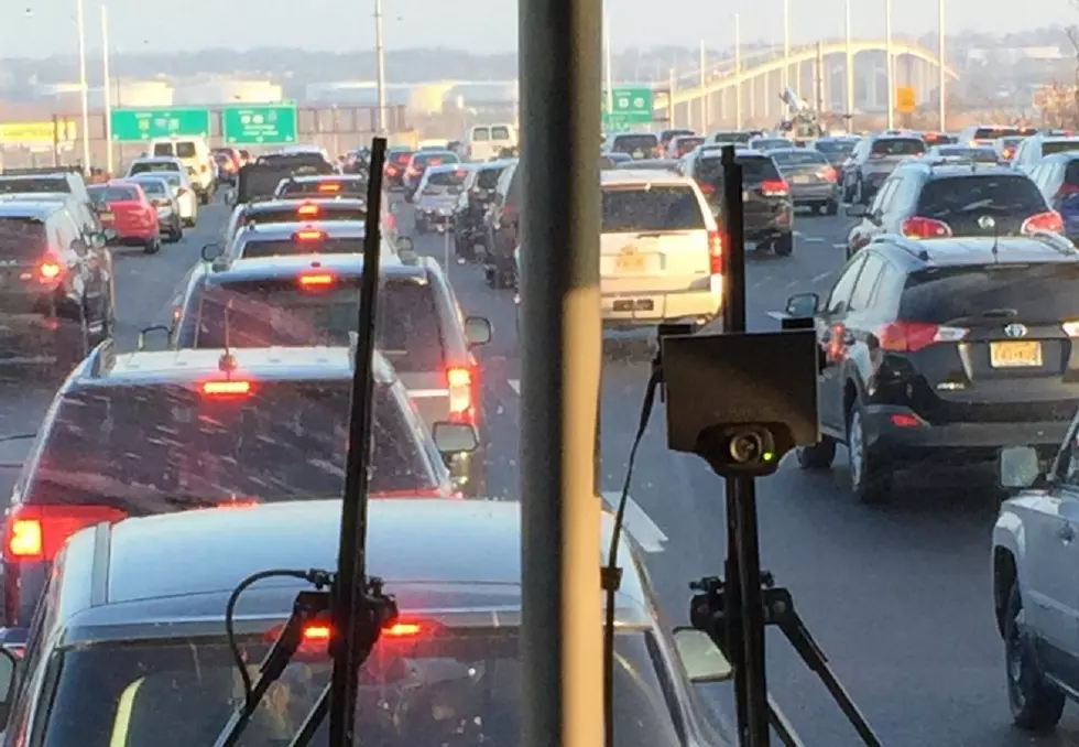 Delay on the northbound Parkway approaching the Driscoll Bridge