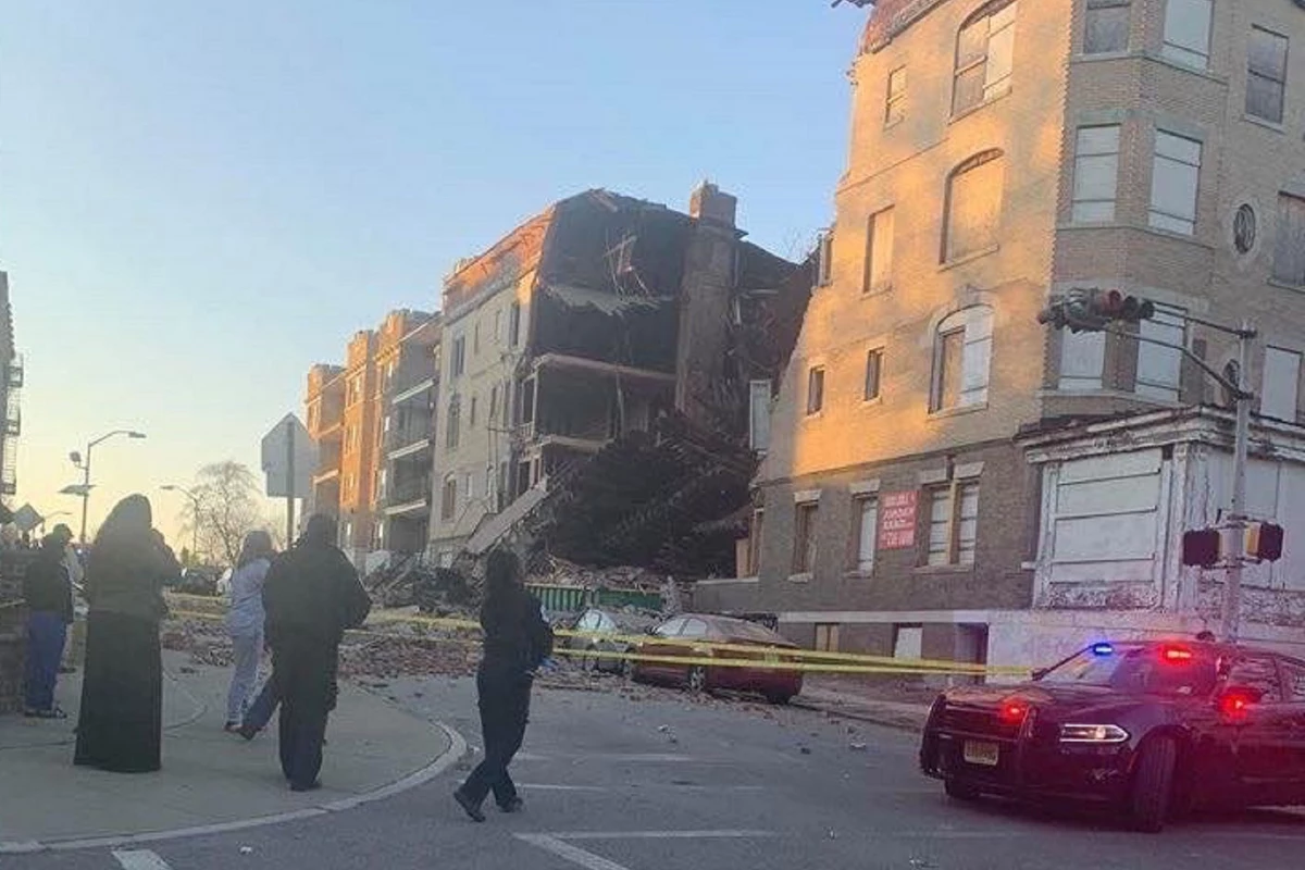 Building collapses in East Orange, search on for trapped