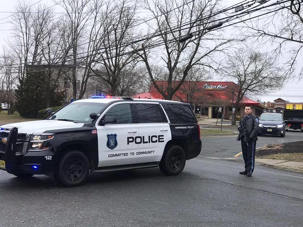 Howell police manhunt for Pizza Hut robber on Route 9
