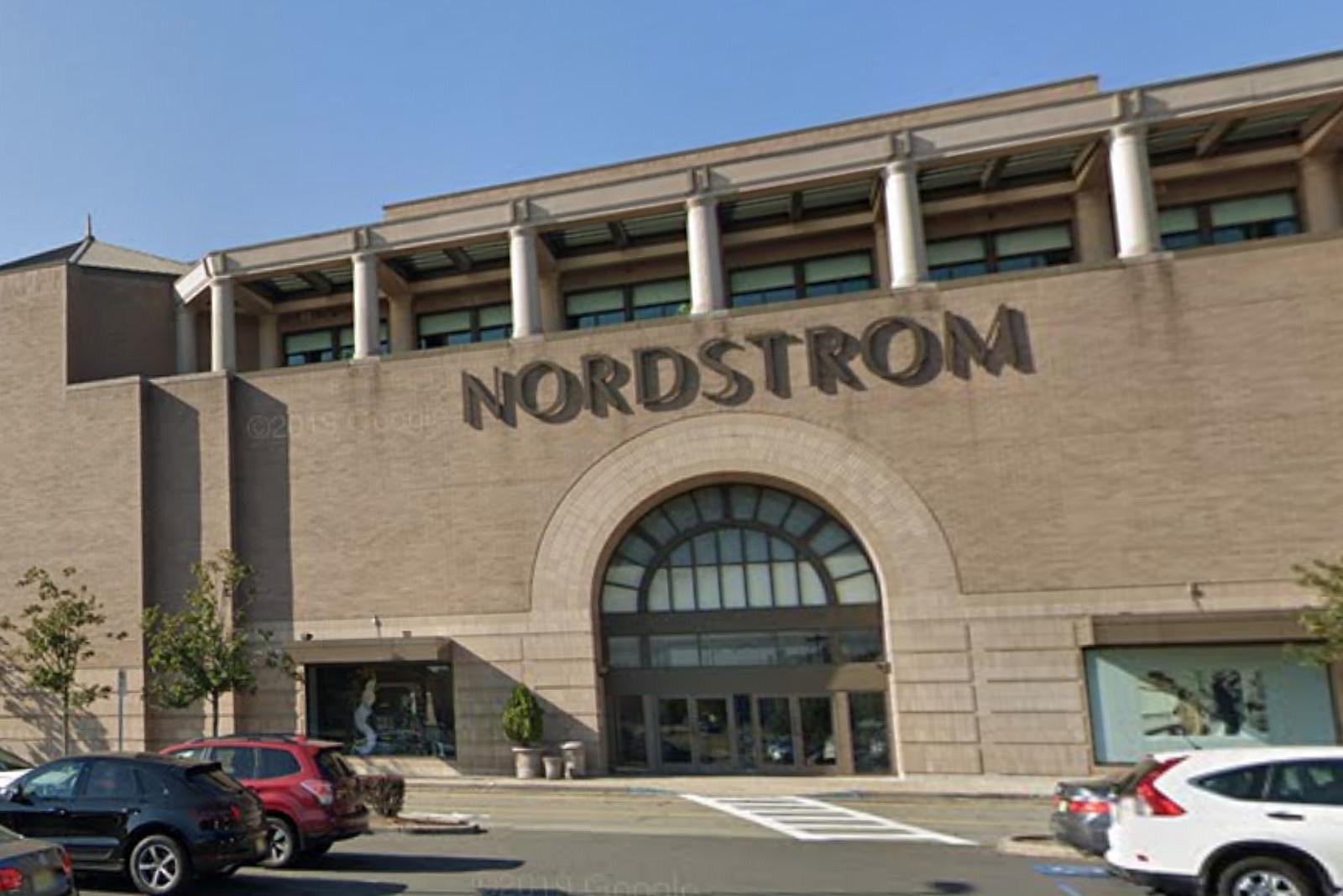 nordstrom jersey garden mall