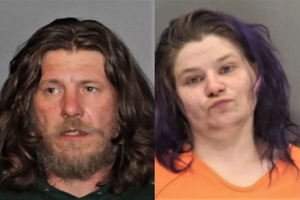 Couple charged with having pipe bombs, cops say