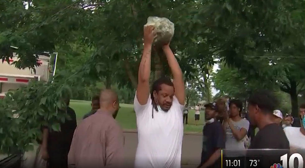 Camden Protesters Smash Columbus Statue as City Takes it Away