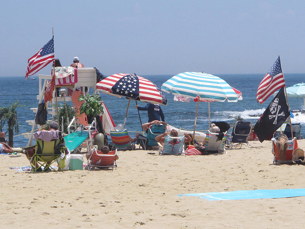 Why Murphy is worried about big, maskless crowds at beaches
