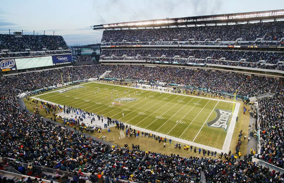 Eagles to allow fans back in the Linc