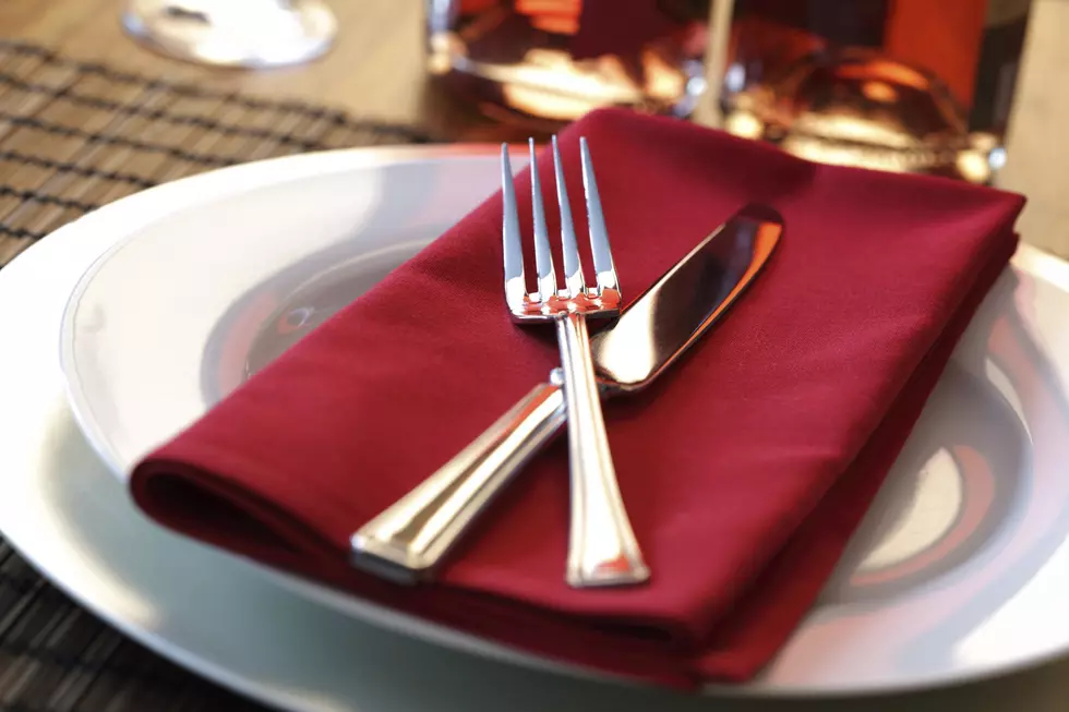 Restaurant dinner place setting