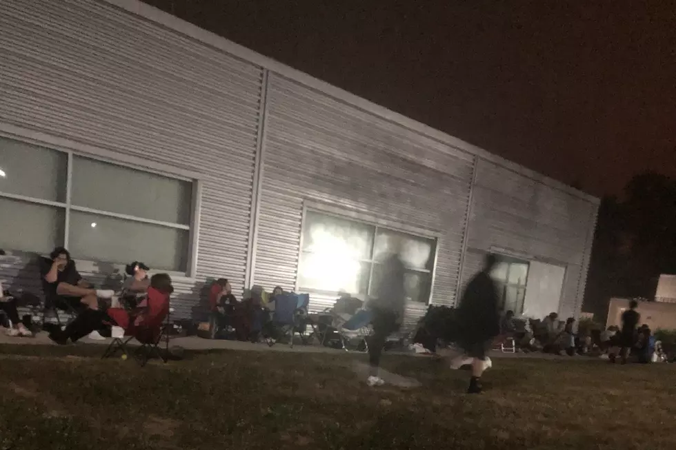 MVC Day 3: People camping out overnight, huge lines, BBQ, cornhole