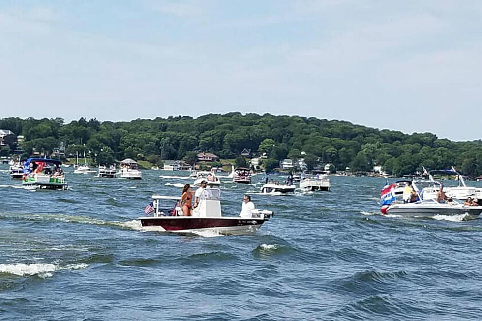 NJ's largest lake draws hundreds for Pres. Trump boat flotilla