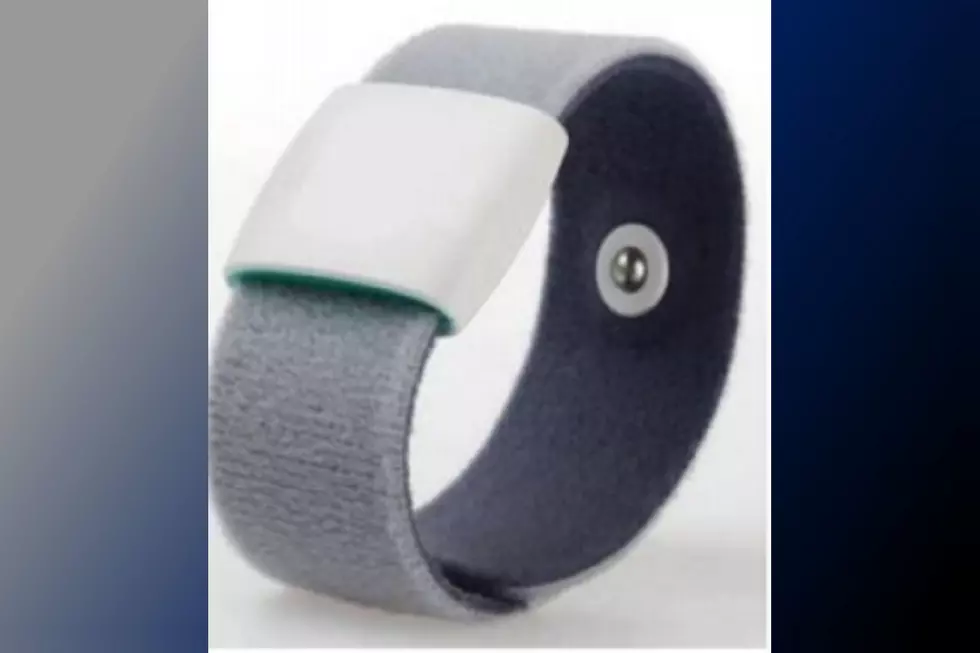 NJ school to require health-monitoring armbands on students