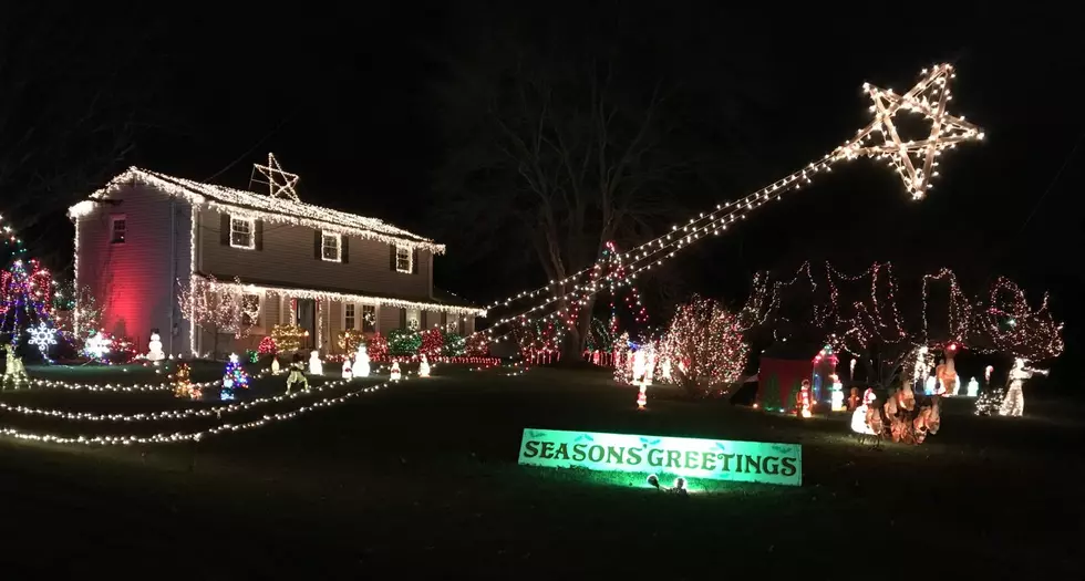 Friendly Christmas competition lights up the NJ night