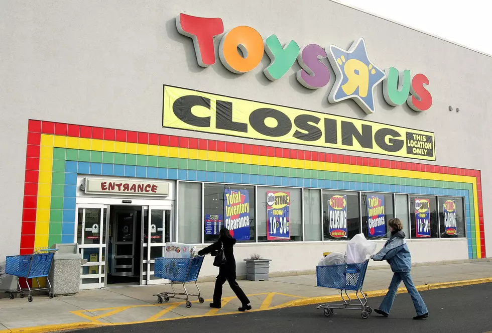 Toys R Us closes its last two stores, one in Paramus New Jersey